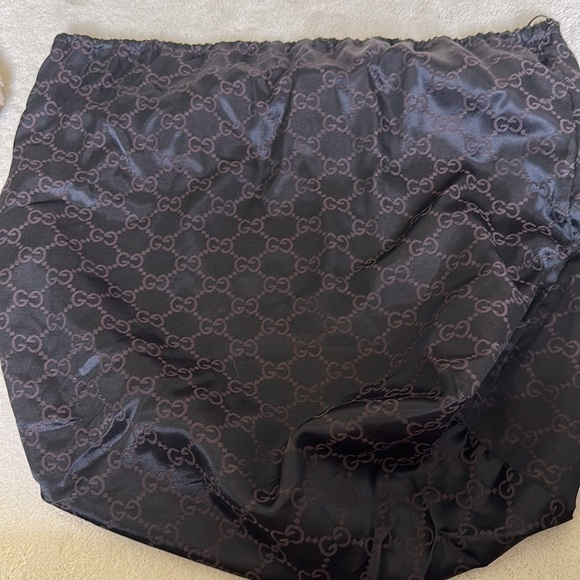 Gucci GG Canvas Eclipse Tote Bag - Picture 11 of 16